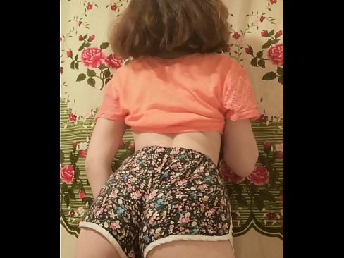 ❤️ Szexi fiatal csaj vetkőzteti le a rövidnadrágját a kamera előtt. ️❌ Sex video at hu.porn33.top ❌